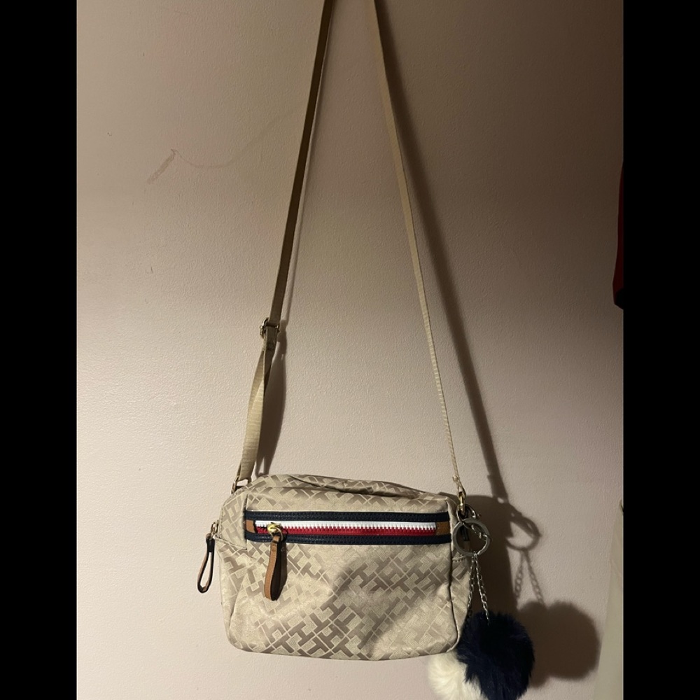 Tommy Hilfiger Crossbody Bag
